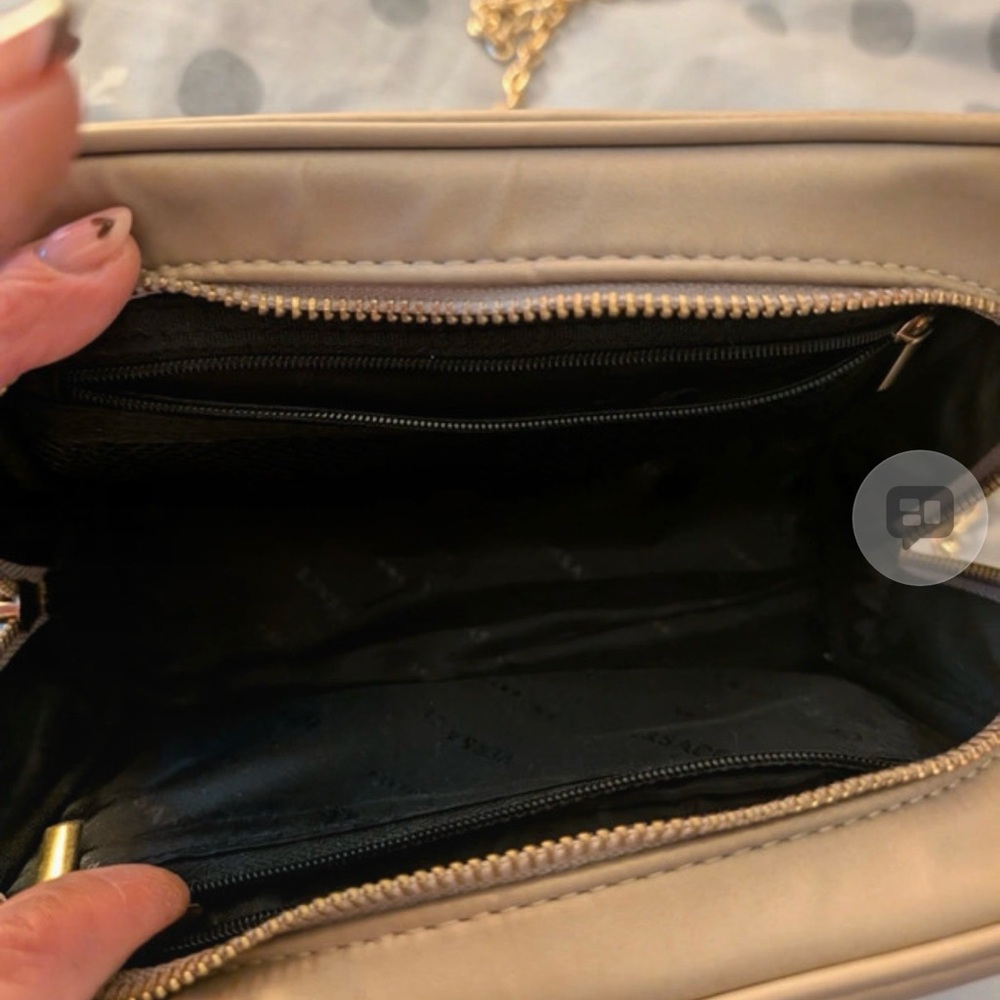 Versace Cream Crossbody Bag with Gold Chain - Picture 2 of 2